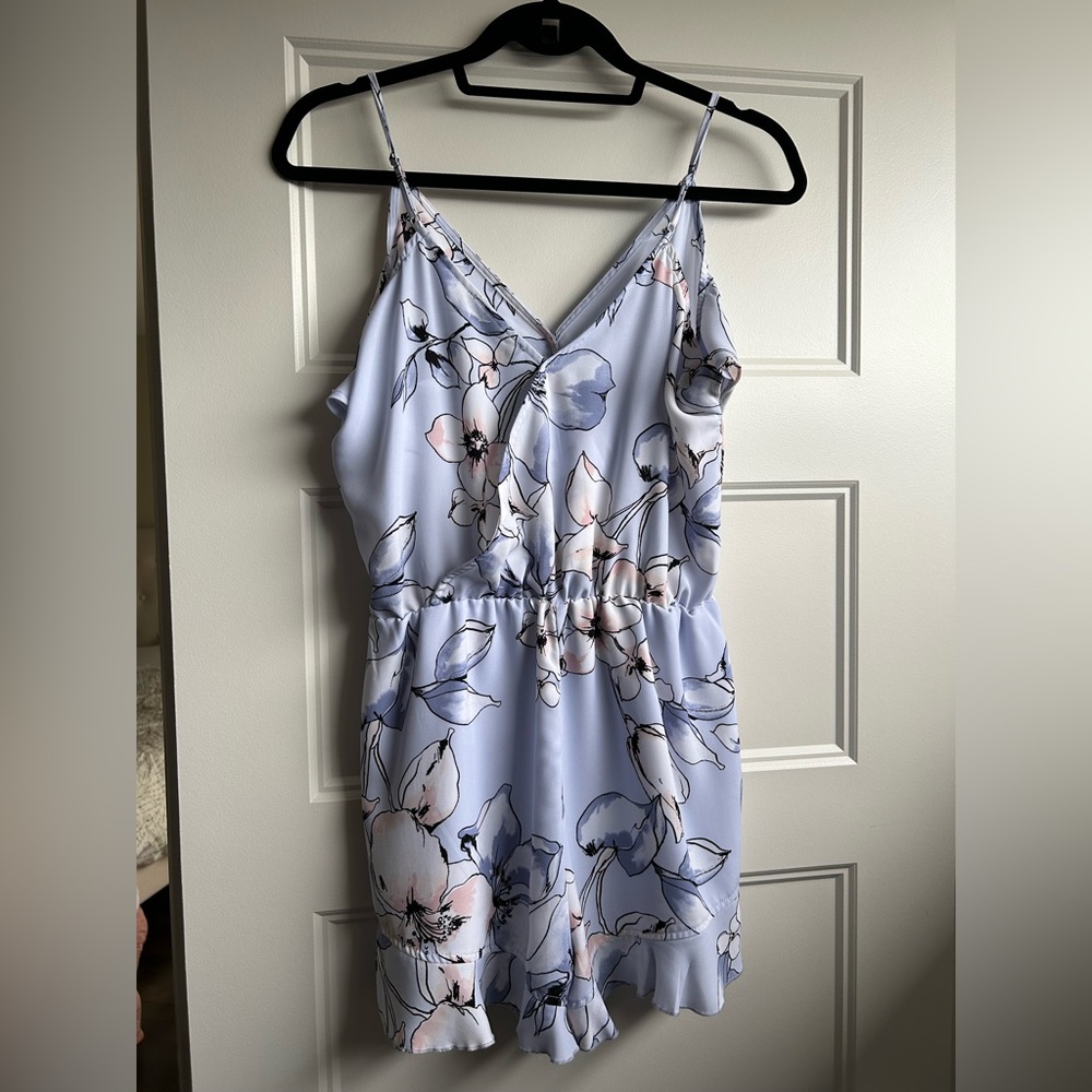 Dynamite Romper - Picture 2 of 3
